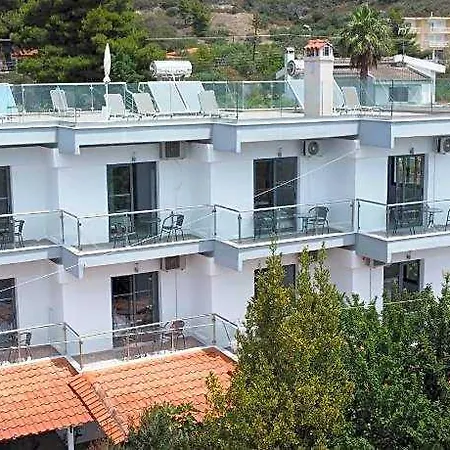 La Casa Al Mare Hotell 3*