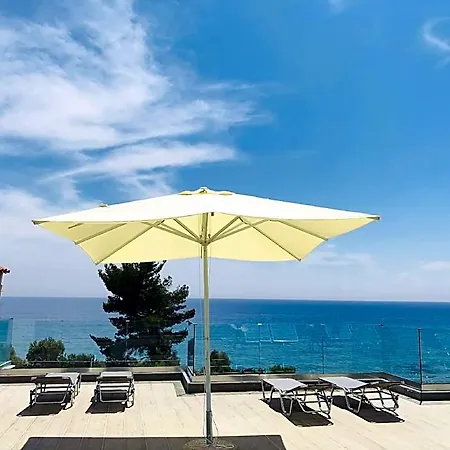 Hotell La Casa Al Mare 3*